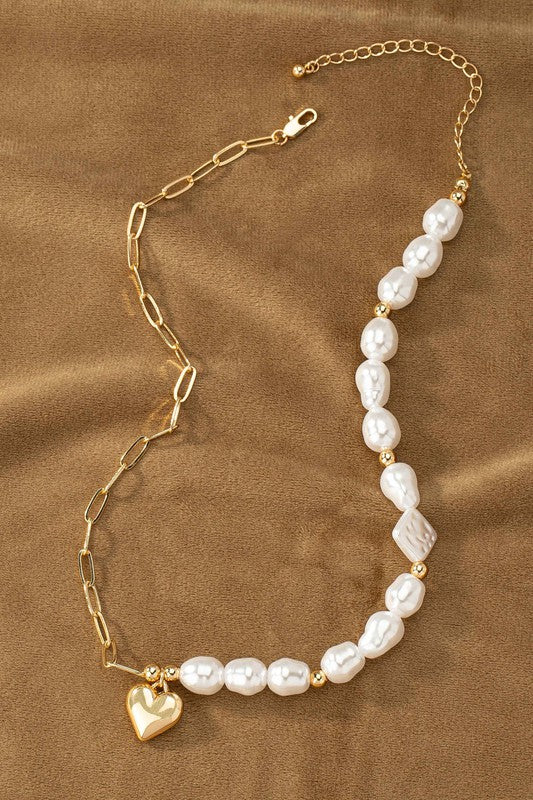 Asymmetric pearl & chain necklace with puffy heart